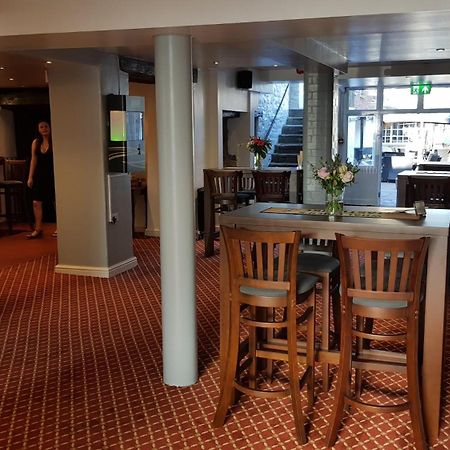 The Portcullis Hotel Chipping Sodbury Exteriör bild