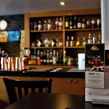 The Portcullis Hotel Chipping Sodbury Exteriör bild